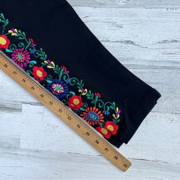 NEW! Brazilroxx‎ Embroidered Multicolor Floral Legging Pants Womens Size XL Boho - Picture 15 of 16